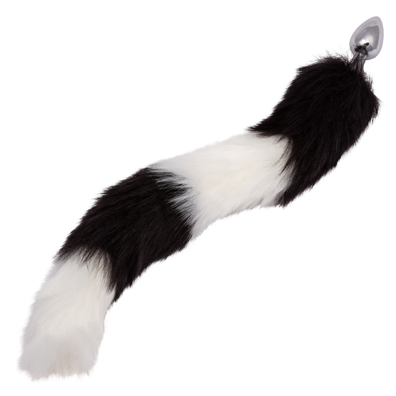 RUNNIN WILD BLACK & WHITE TAIL PLUG